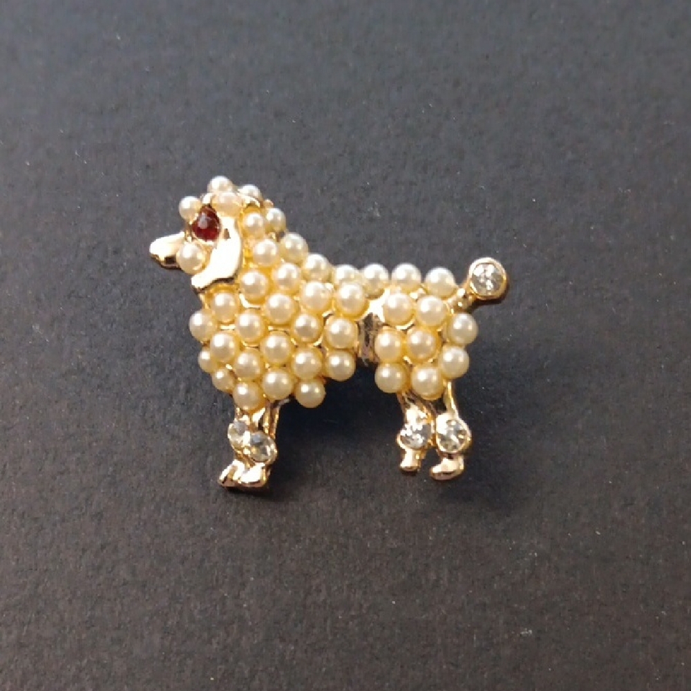 1960s VTG Faux Pearl Poodle Pin Brooch
